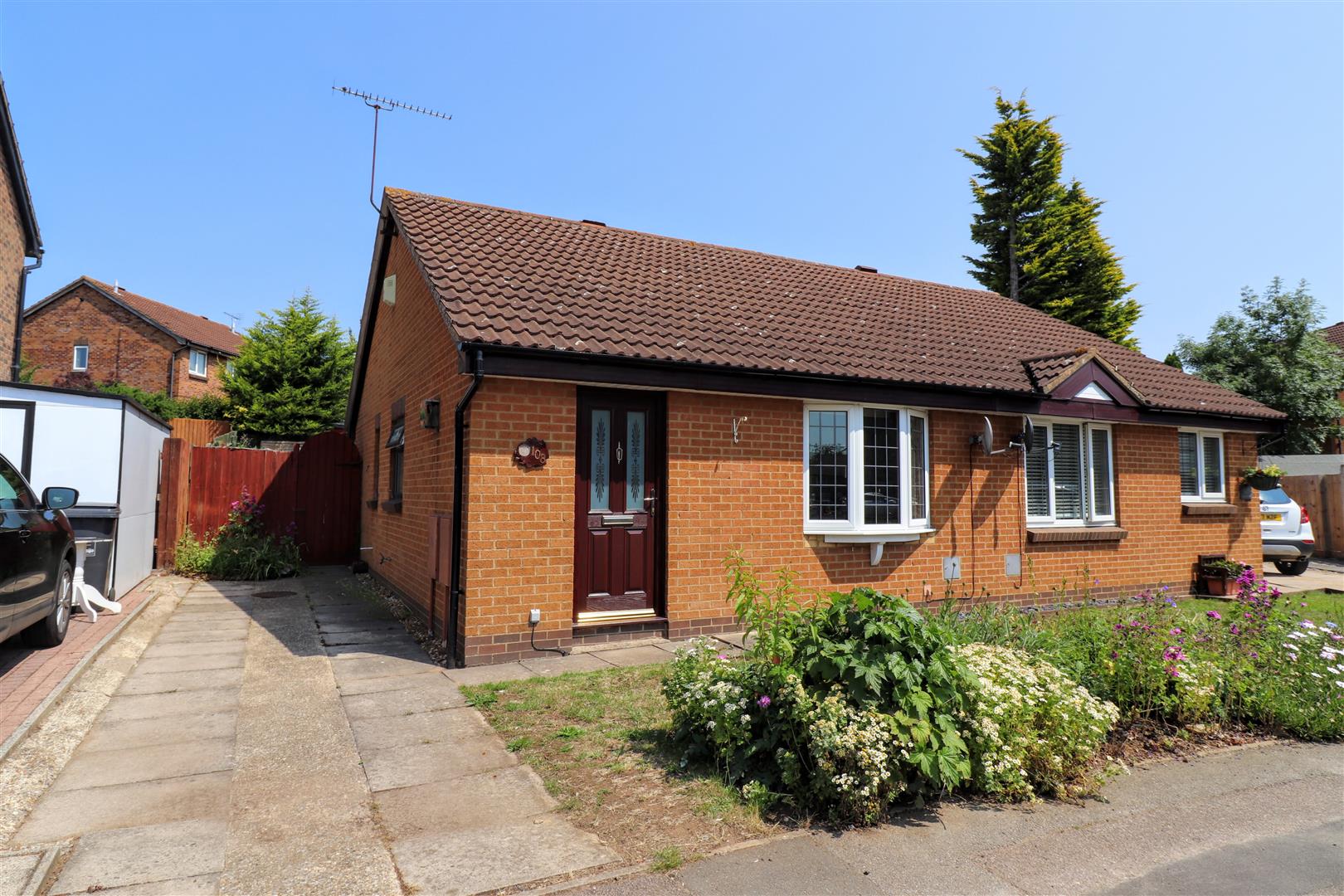 2 Bedroom Property For Sale in Northampton £209,995